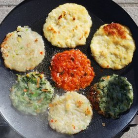 [20장/대용량] 강원도 5종모듬 감자전 800g x 2팩 (부추/녹두/김치/매콤/전통)