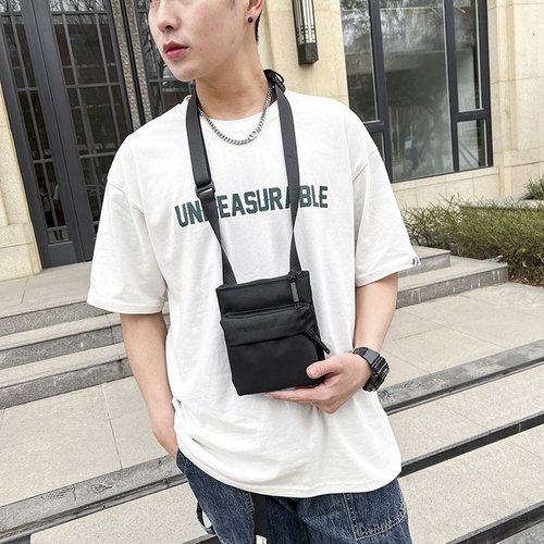 기타 다용도 미니 크로스 숄더백 여권 가방 파우치 블랙-WA9A737